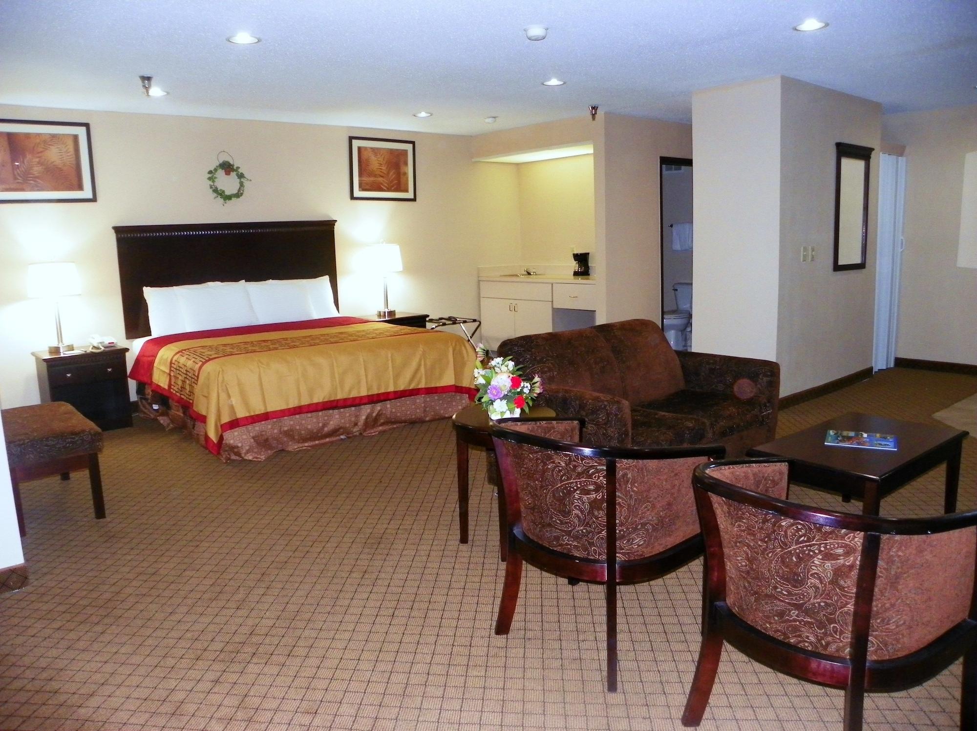 Royalton Inn & Suites Upper Sandusky Экстерьер фото