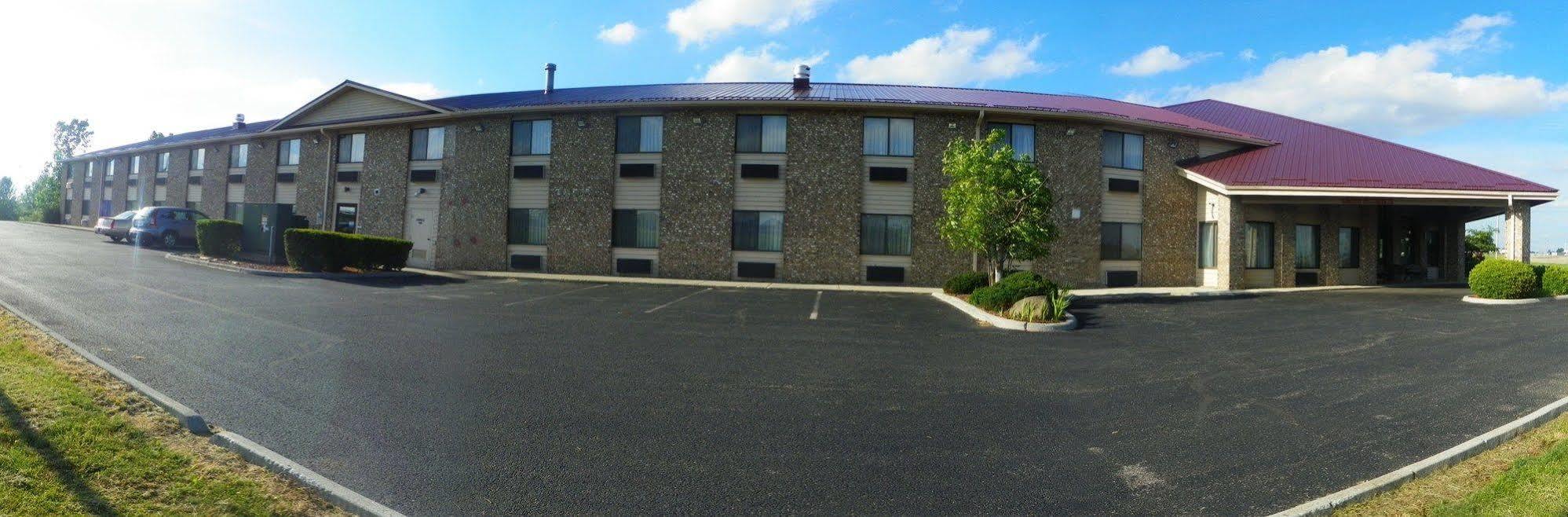 Royalton Inn & Suites Upper Sandusky Экстерьер фото
